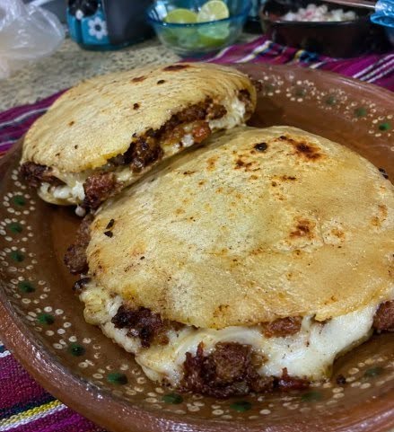 Gorditas with Chicharrón and Cheese